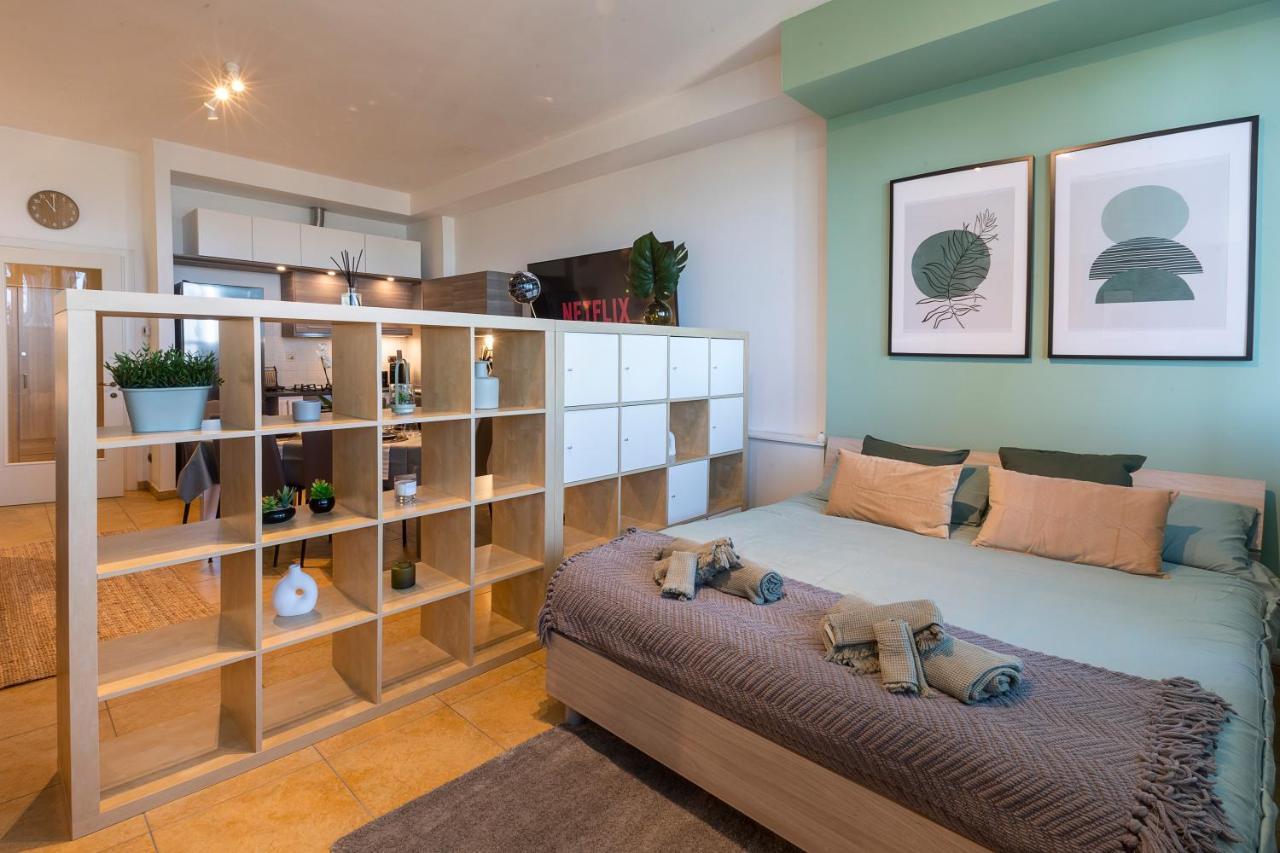 マチェラータCavour Elegante Loft In Centroアパートメント エクステリア 写真